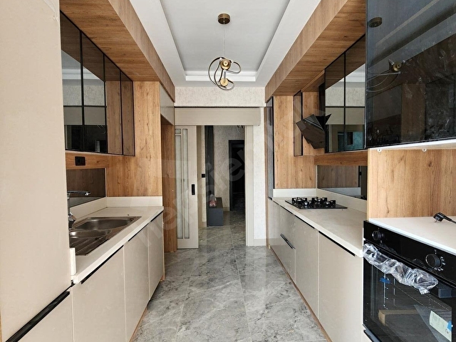 CADDE YANI ÇİFT BALKONLU YEMEK ODALI GENİŞ 4+1 SATILIK DAİRE - Görsel 4