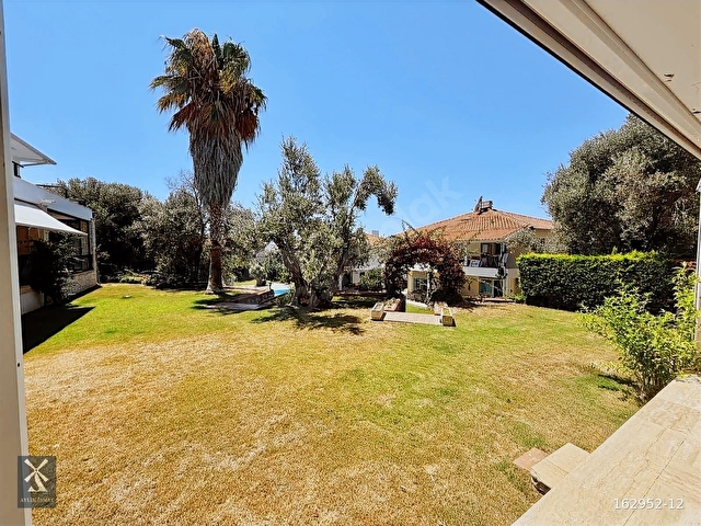 Alaçatı da Satılık Havuzlu site içi villa - Görsel 8