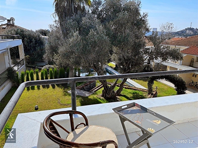 Alaçatı da Satılık Havuzlu site içi villa - Görsel 24