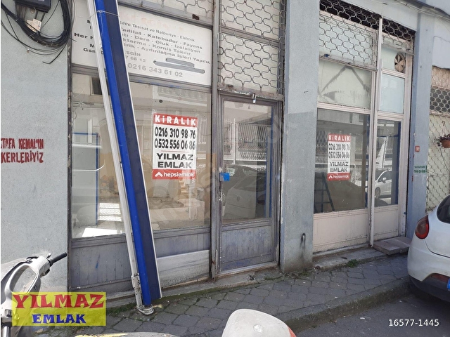 Çiçekçi Salacak`ta  Asma Katlı , Depolu Köşe Dükkan.