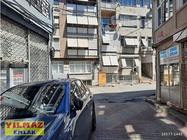 Çiçekçi Salacak`ta  Asma Katlı , Depolu Köşe Dükkan. - Görsel 3