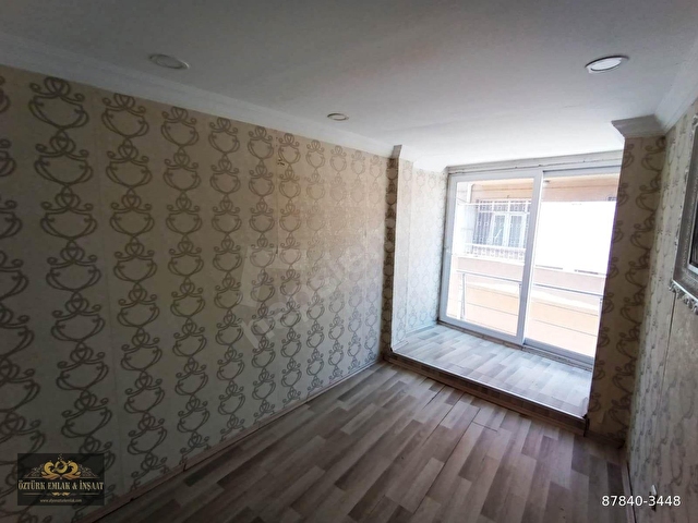 AFYON ÖZTÜRK EMLAKTAN ÇARŞI MERKEZDE 3+1  KİRALIK DAİRE - Görsel 10