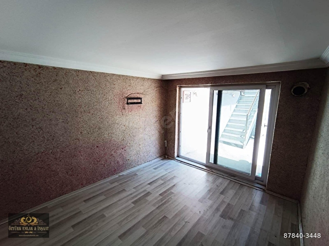 AFYON ÖZTÜRK EMLAKTAN ÇARŞI MERKEZDE 3+1  KİRALIK DAİRE - Görsel 6