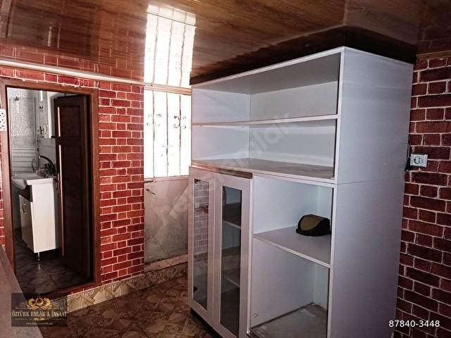 AFYON ÖZTÜRK EMLAKTAN ÇARŞI MERKEZDE 3+1  KİRALIK DAİRE - Görsel 11