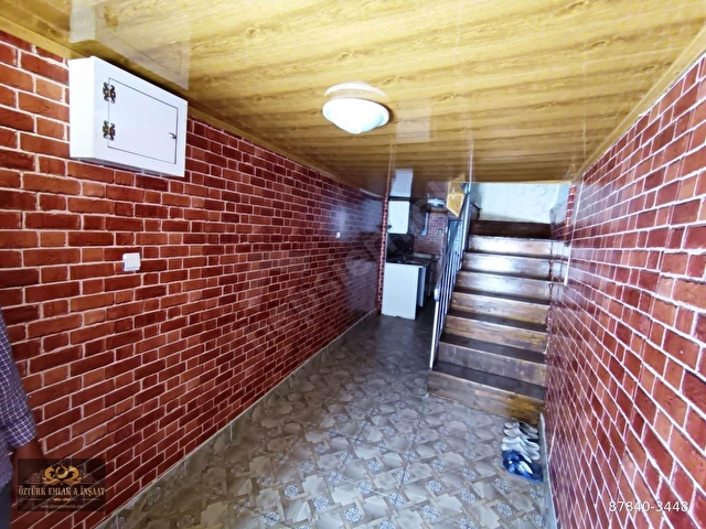 AFYON ÖZTÜRK EMLAKTAN ÇARŞI MERKEZDE 3+1  KİRALIK DAİRE - Görsel 3