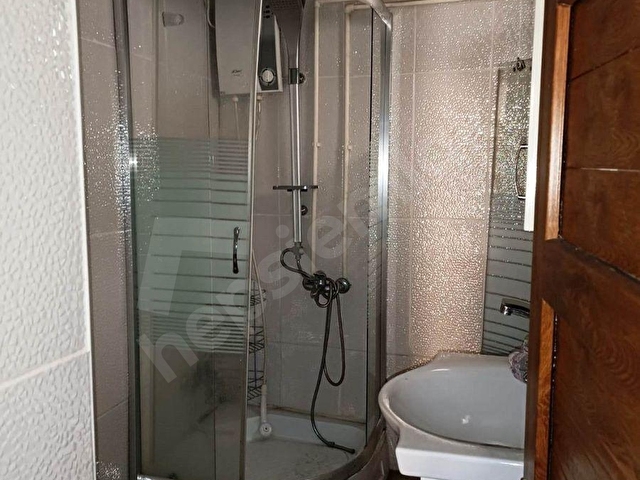 AFYON ÖZTÜRK EMLAKTAN ÇARŞI MERKEZDE 3+1  KİRALIK DAİRE - Görsel 13