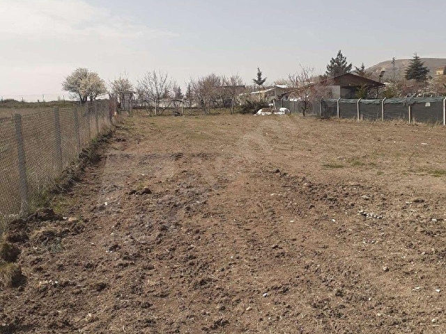 YAKACIKTA 1483 M2 TELLE ÇEVRİLİ YOLU OLAN, KİRALIK BAHÇE