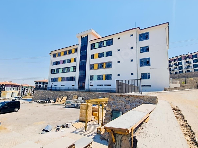 4.750 KONUT TOKİ PROJESİNDE OKULLARIN ORTASINDA TERASLI İŞYERİ - Görsel 7
