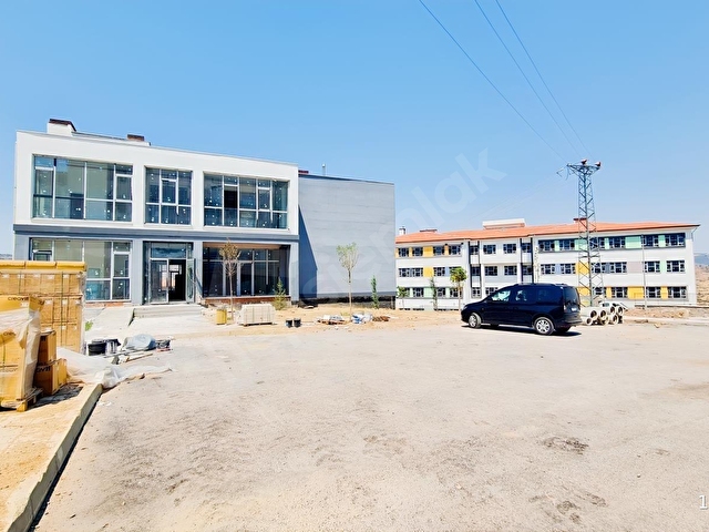 4.750 KONUT TOKİ PROJESİNDE OKULLARIN ORTASINDA TERASLI İŞYERİ - Görsel 5