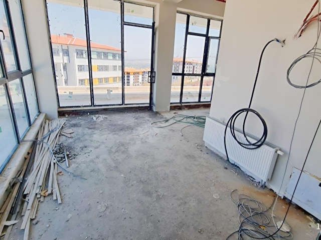 4.750 KONUT TOKİ PROJESİNDE OKULLARIN ORTASINDA TERASLI İŞYERİ - Görsel 13