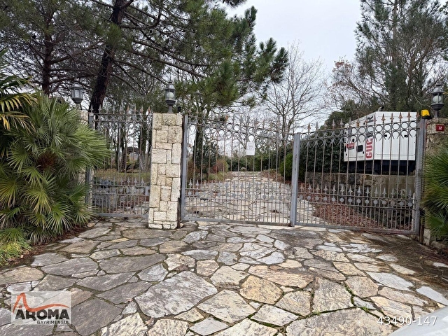 Arnavutköy durusu pak evlerinde satılık arsa - Görsel 3
