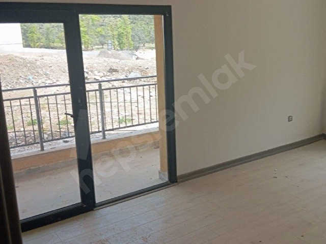 İLKİMDEN KİSECİK 1 BÖLGE 1 ETAP TOKİ KONUTLARINDA ANA CADDE UZERİNDE KİRALIK DAİRE