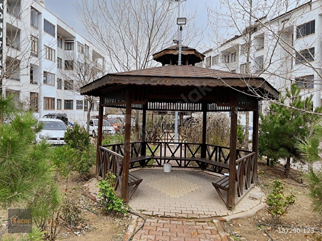 PİRİ REİS KONUTLARINDA KİRALIK EŞYALI ARA KAT 1+1 DAİRE - Görsel 18