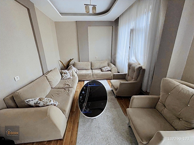 PİRİ REİS KONUTLARINDA KİRALIK EŞYALI ARA KAT 1+1 DAİRE