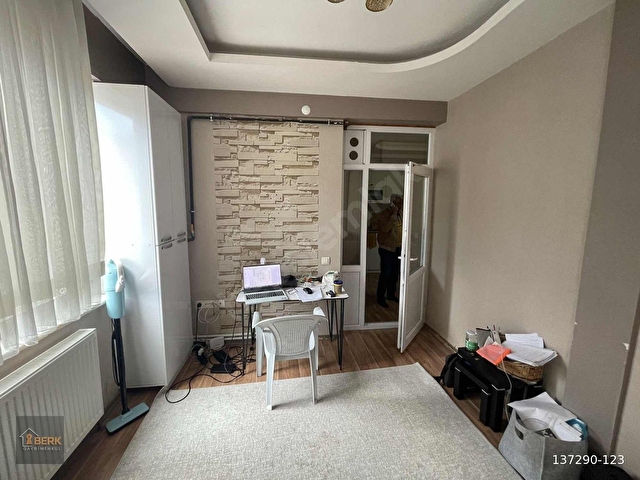 PİRİ REİS KONUTLARINDA KİRALIK EŞYALI ARA KAT 1+1 DAİRE - Görsel 5
