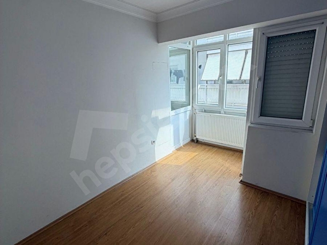 Bostanlıda Merkezi Konumda Ara Kat 3+1 Kiralık Daire - Görsel 7