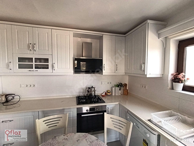 Gümüşlükün Kalbinde, Mavinin Her Tonuna Komşu: Eşyalı 3+1 Villa - Görsel 13