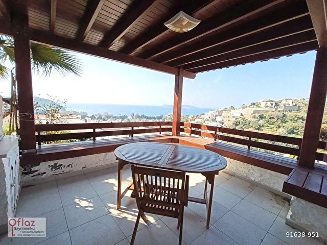 Gümüşlükün Kalbinde, Mavinin Her Tonuna Komşu: Eşyalı 3+1 Villa - Görsel 2