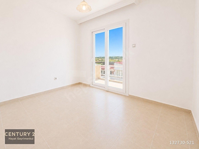 Çeşme Çiftlikköyde Her Kattan Deniz Manzaralı Satılık Villa - Görsel 17