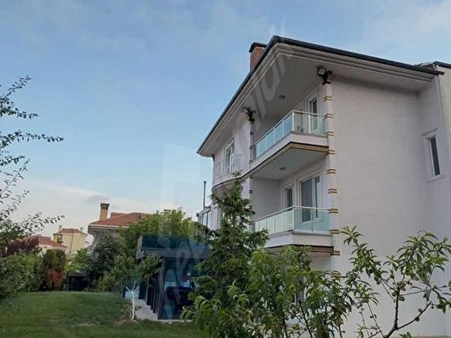 DOST KENT VİLLALARINDA SATILIK TRİPLEX VİLLA 1250 arsa üzerinde - Görsel 18