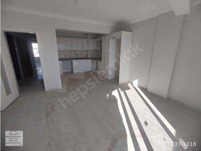 Akhisar Ulucami Mahallesinde 2+1 Kiralık Daire