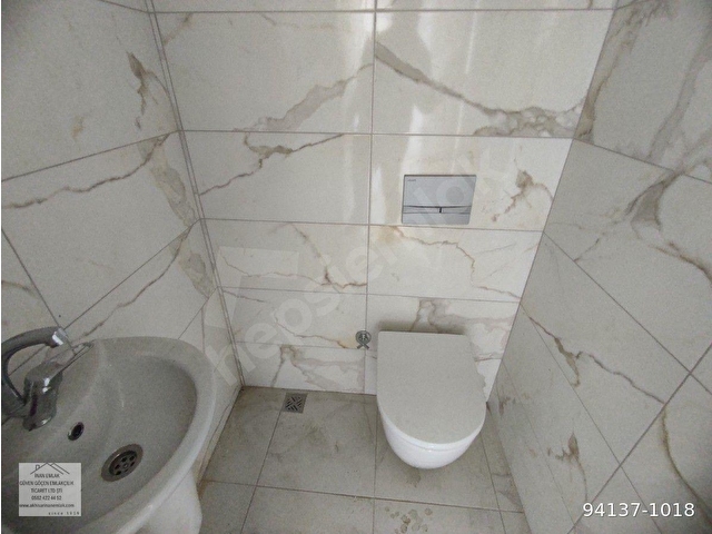 Akhisar Ulucami Mahallesinde 2+1 Kiralık Daire - Görsel 14
