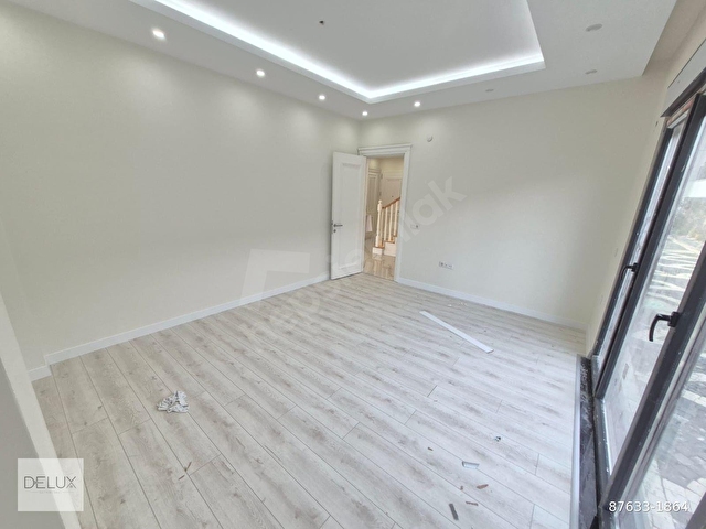 DELUXDEN ATATÜRK MAH.DE MÜKEMMEL KONUMDA ULTRALUX SIFIR VİLLA - Görsel 16