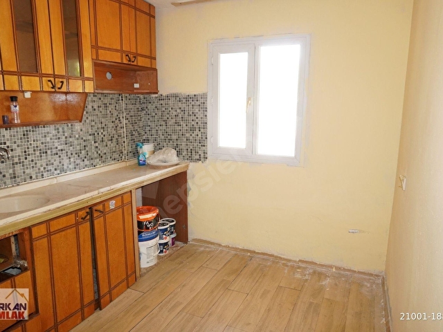 ASARLIK İNCİRLİPINAR DA KİRALIK 1+1 KISMİ EŞYALI ÇİĞLİSERKAN DAN