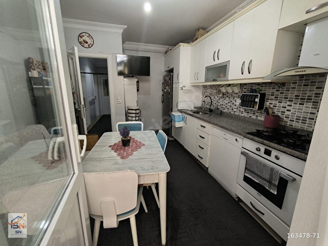 BAYRAMPAŞA SATILIK GENİŞ TERASLI DAİRE - Görsel 24