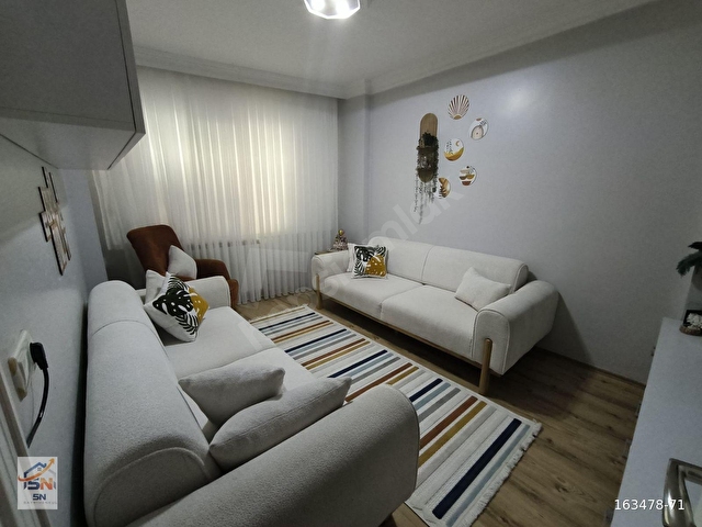 BAYRAMPAŞA SATILIK GENİŞ TERASLI DAİRE - Görsel 3