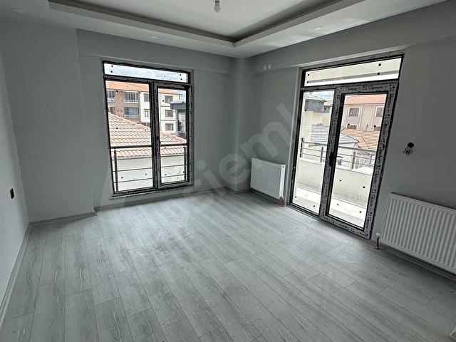 BERLİN EMLAKTAN CUMHURİYET MAHALLESİ KİRALIK 2+1 ARA KAT DAİRE - Görsel 16
