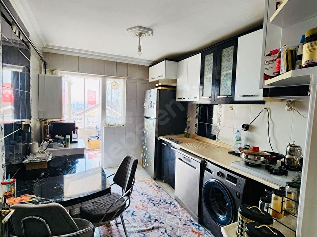 AÇIKALINDAN İ.ALİM SULTAN CADDE DİBİ ASANSÖRLÜ 3+1 ARAKAT DAİRE
