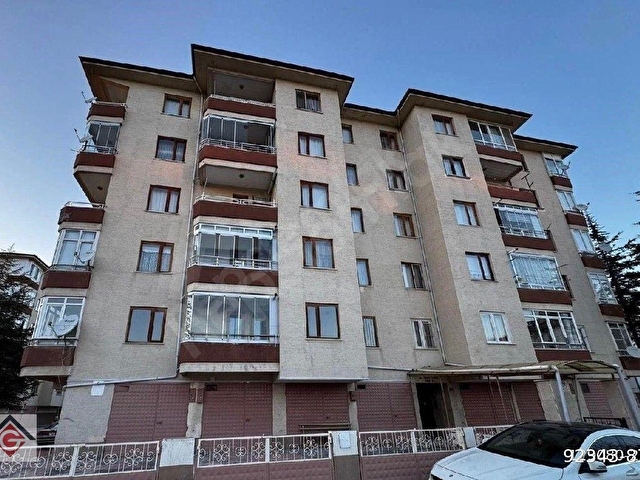 YENİ ÖZEL HASTANE YANINDA SATILIK GARAJLI 3+1DAİRE.