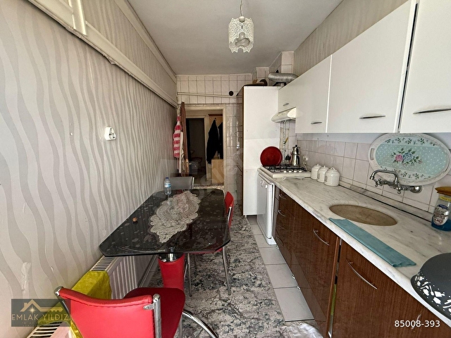 *EMLAK YILDIZI* GENİŞ METRAJ 3+1 ARA KAT CADDEYE CEPHELİ FIRSAT - Görsel 3