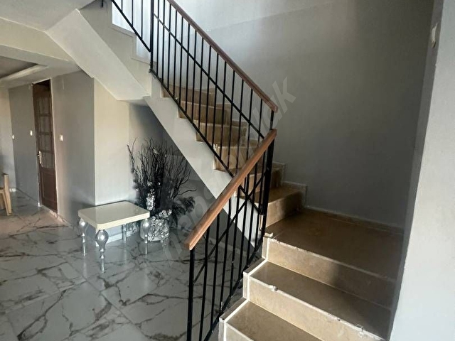 İSSUMEDE DENİZ-DOĞA MANZARALI TRIPLEX VİLLA - Görsel 5