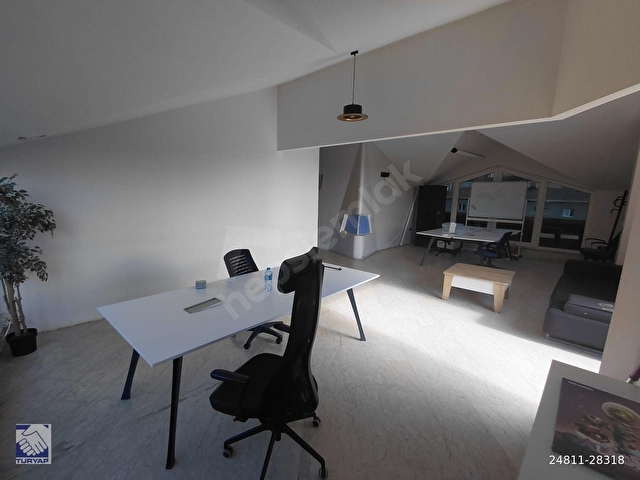 Mecidiyeköy merkezde Çelik İş Merkezinde kiralık ofis 160 m2 3+1 - Görsel 11