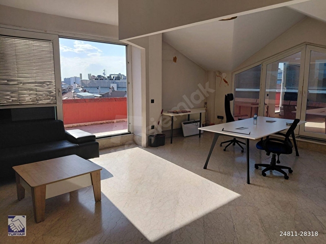 Mecidiyeköy merkezde Çelik İş Merkezinde kiralık ofis 160 m2 3+1 - Görsel 10