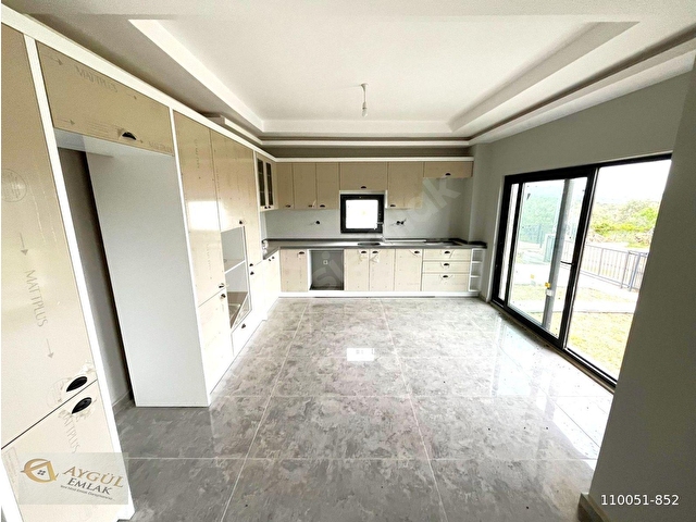 TEK YETKİLİ AYGÜLDEN EDREMİT YAYLA ÖNÜNDE 462 M2 ARSA İÇİNDE SIFIR OTOPARKLI 3+1 SATILIK İKİZVİLLA - Görsel 10