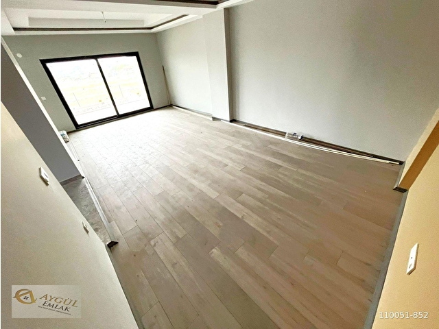 TEK YETKİLİ AYGÜLDEN EDREMİT YAYLA ÖNÜNDE 462 M2 ARSA İÇİNDE SIFIR OTOPARKLI 3+1 SATILIK İKİZVİLLA - Görsel 13