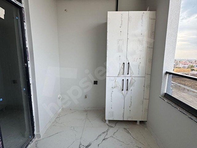 BARBAROS MAHALLESİ YENİ KARAMAN YOLU ÜZERİNDE SATILIK LÜKS 1+1 GENİŞ DAİRE - Görsel 8