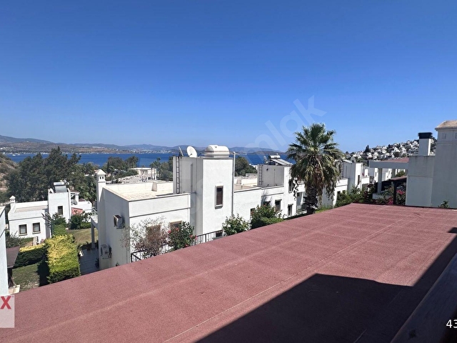 BODRUM BAĞLADA ÖZEL PLAJLI SITE IÇINDE 4+1 SATILIK TAM MÜSTAKİL VILLA - Görsel 13