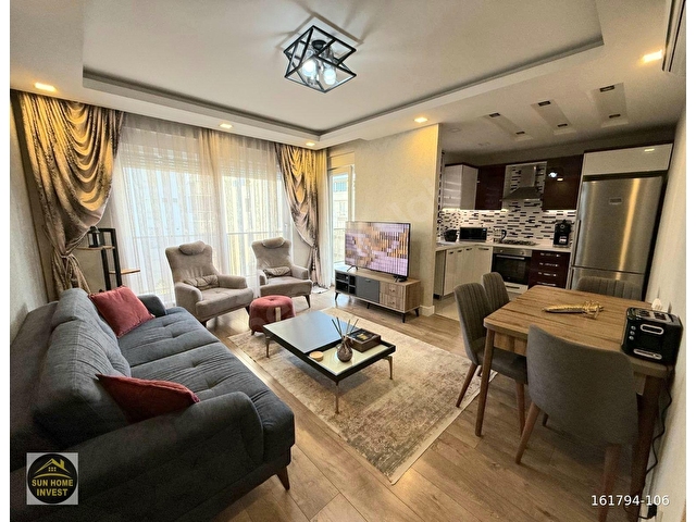 BÖLGESİNDE EN GÜZEL SİTEDE SATILIK KATTA 2+1 EŞYALI DAİRE