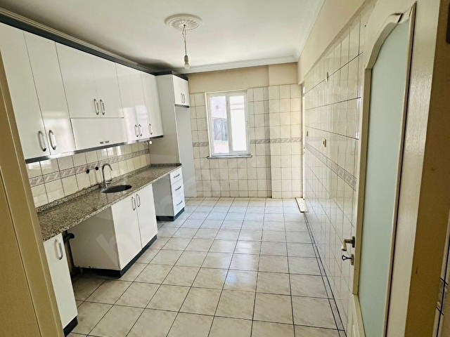 DALAMAN CENGİZ TOPEL CADDESİNDE KİRALIK 3+1 BAKIMLI DAİRE - Görsel 3