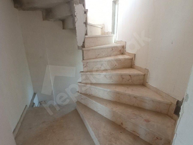 ÇINARCIK KORUDA FULL DENİZ  DOĞA MANZARALI YÜZME HAVUZLU SİTEDE 4+1 TRİPLEKS  MÜSTAKİL BAHÇELİ VİLLA - Görsel 28