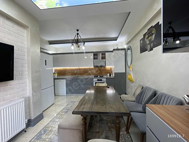 İLDEM CADDE ÜZERİ 3.5+1 ÖZEL YAPIM SATILIK LÜKS DAİRE EŞİ YOK - Görsel 3