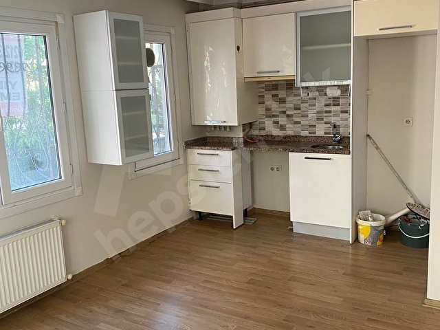 Paşa mah ferace skk yeni bina 1+1 yüksek giriş köşe daire 45 m2yeni boyalı - Görsel 4