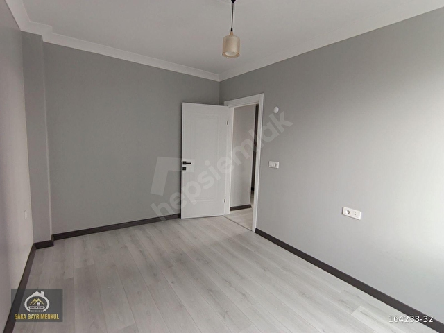 Denize 50mt mesafede Güney cephe iskanlı 1+1 Daire sıfır kombili - Görsel 10