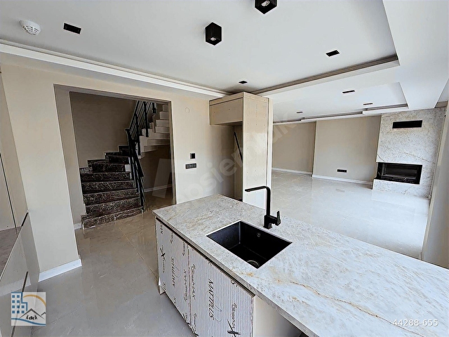 Şile Çayırbaşında Müstakil, Havuzlu, 5+1 Lüks Villa - Görsel 10