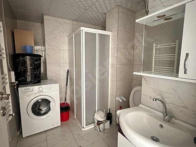 ÇÖZÜM EMLAKTAN MURADİYEDE 1+1 EŞYALI FIRSAT SATILIK DAİRE - Görsel 23