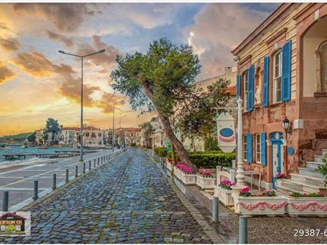 Eski Foça Merkezde Muhteşem Konumda Restore Edilmiş Bahçeli Taş Ev - Görsel 14